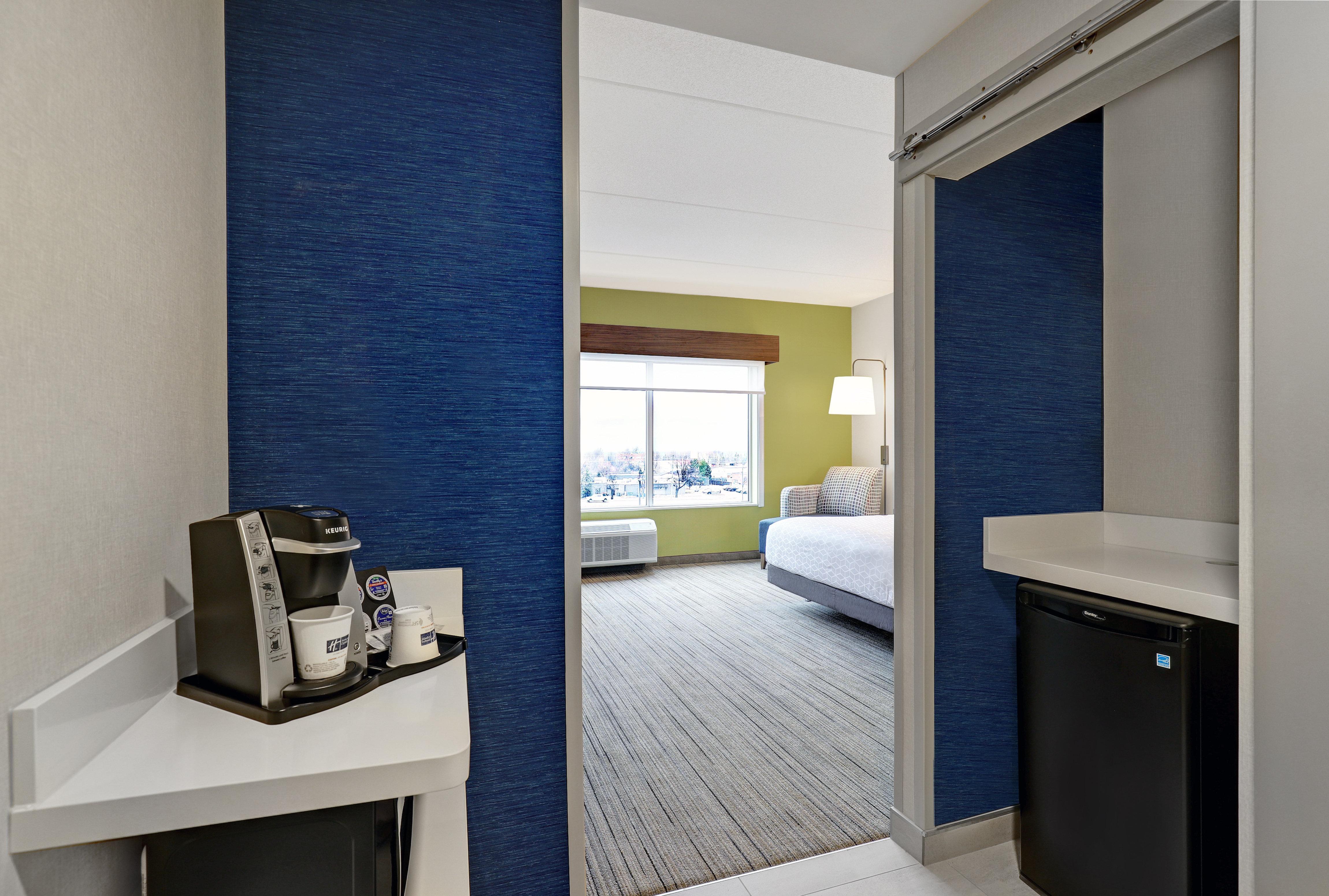 Holiday Inn Express & Suites - Collingwood Exterior foto